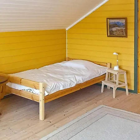 10 Person In Follafoss-by Traum Casa de Férias