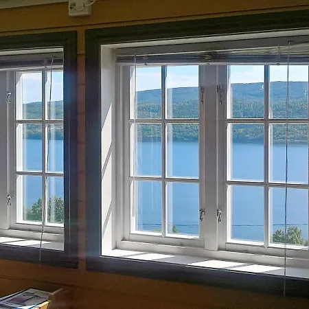 Four-bedroom In Follafoss Volset